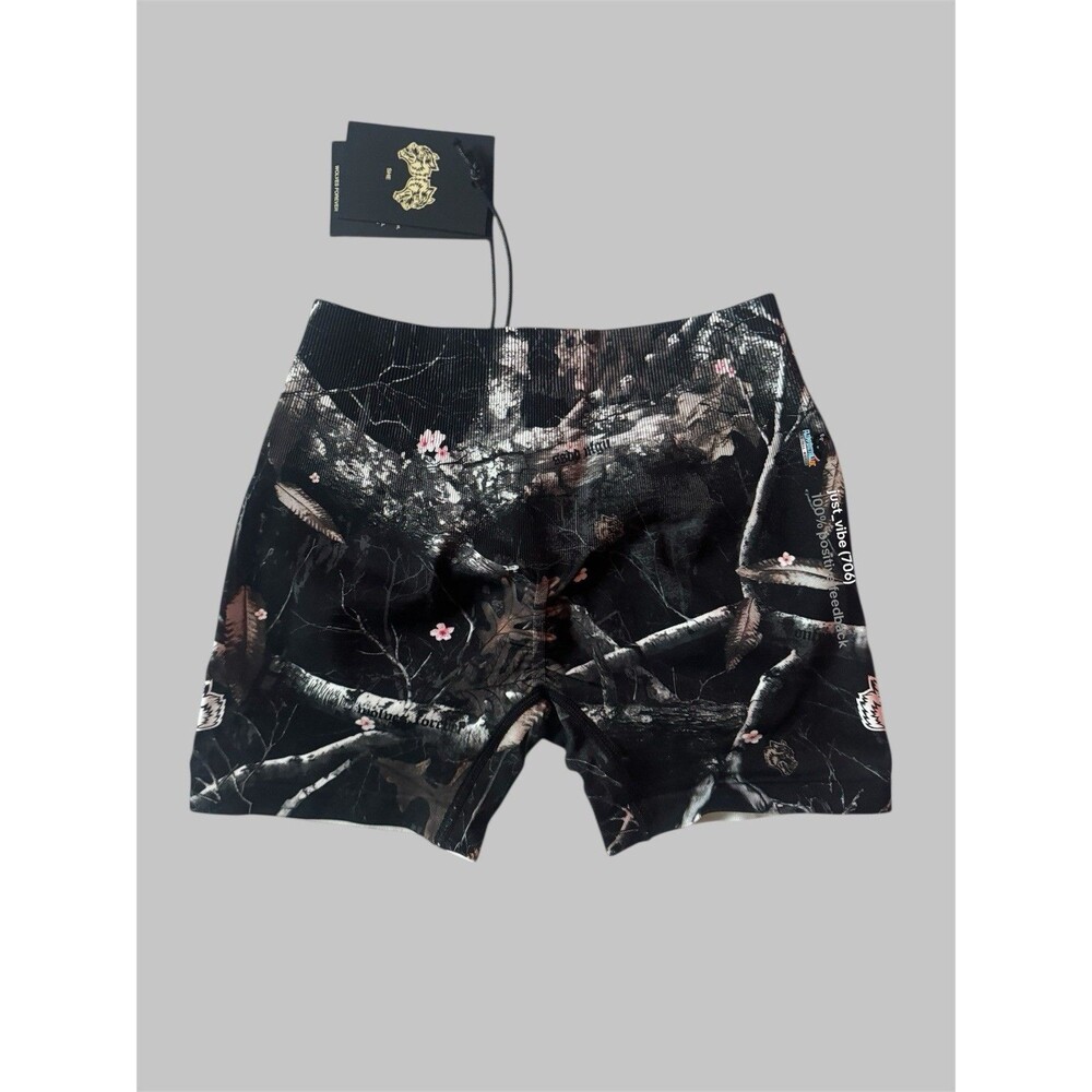 NWT Darc Sport SHE Dual Wolf Everson Seamless Blossom Camo Shorts - Picture 2 of 6